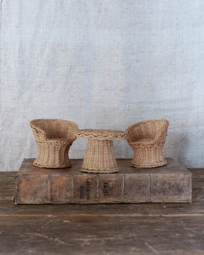 Les meubles de poupees