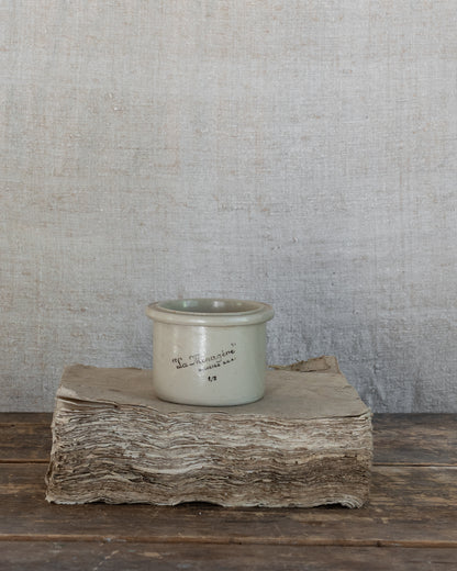 Le pot de rangement